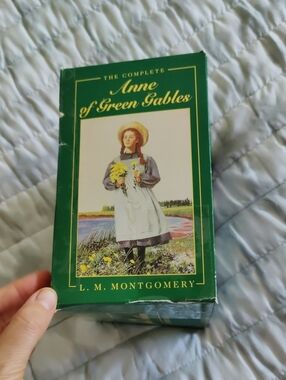 Anne of Green Gables Boxed Set Complete Series 1-8 L.M.montgomery Y2K Readers